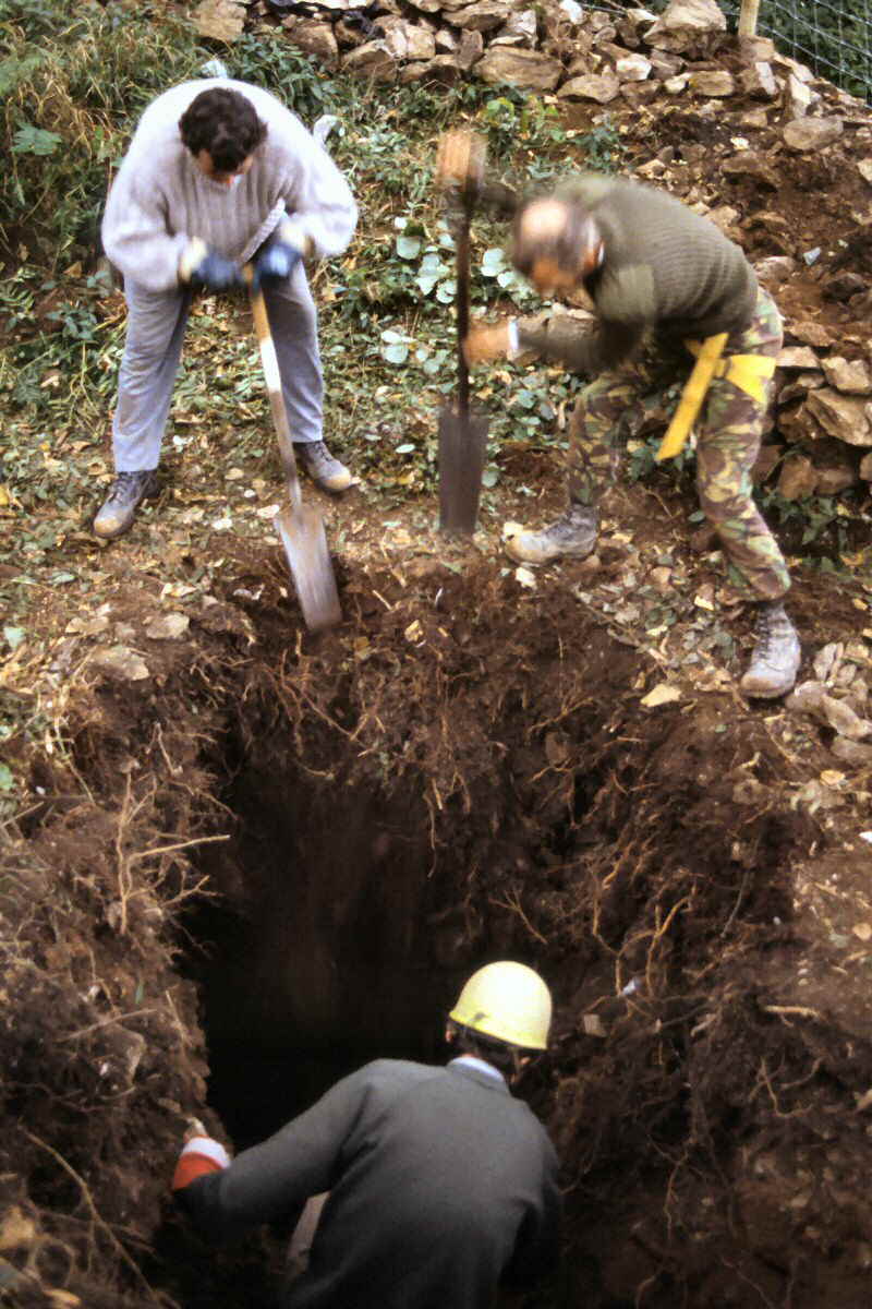 E x p o s i n g   t h e   s u s p e c t e d   s h a f t   