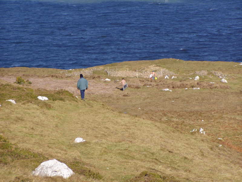 p h o t o   o f   d i g   s i t e   