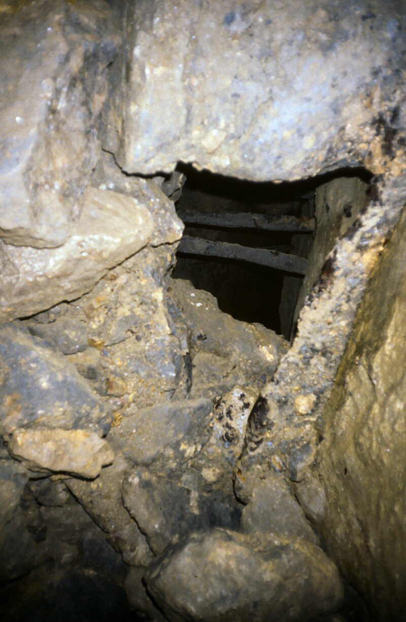 d o w n   b o a r d e d   m i n e s h a f t   