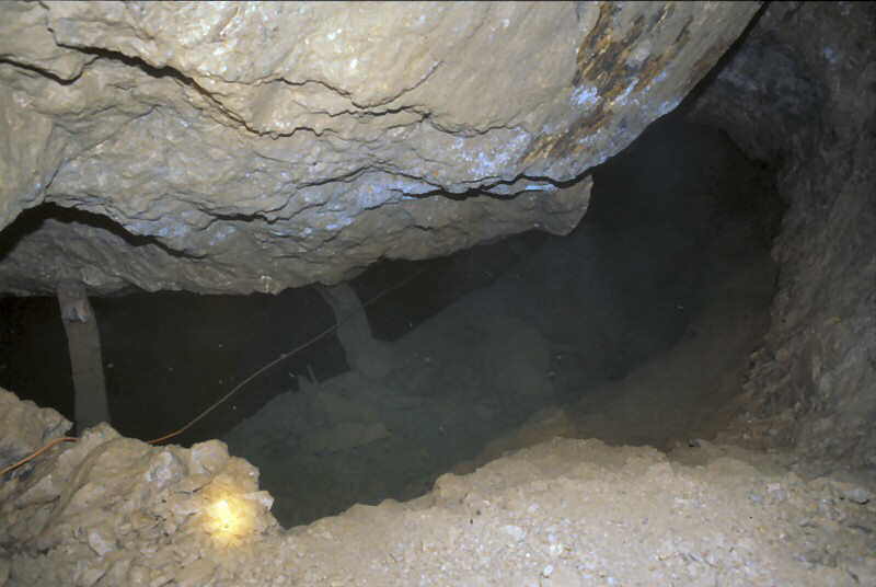 l o w e r   w a t e r   f i l l e d   w o r k i n g s   