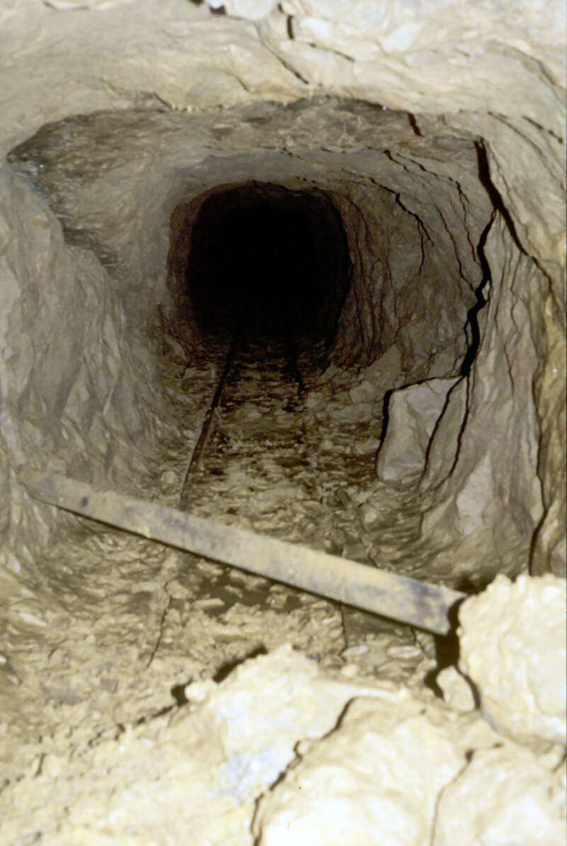 l o o k i n g   t o w a r d s   t h e   s h a f t   