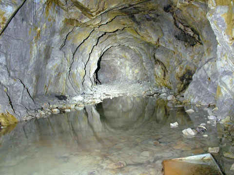 c o n w y   m o u n t a i n   m i n e   