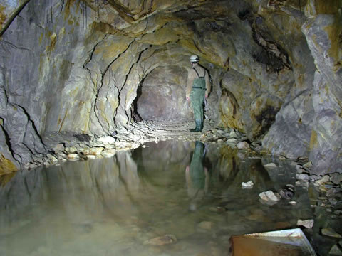 c o n w y   m o u n t a i n   m i n e   